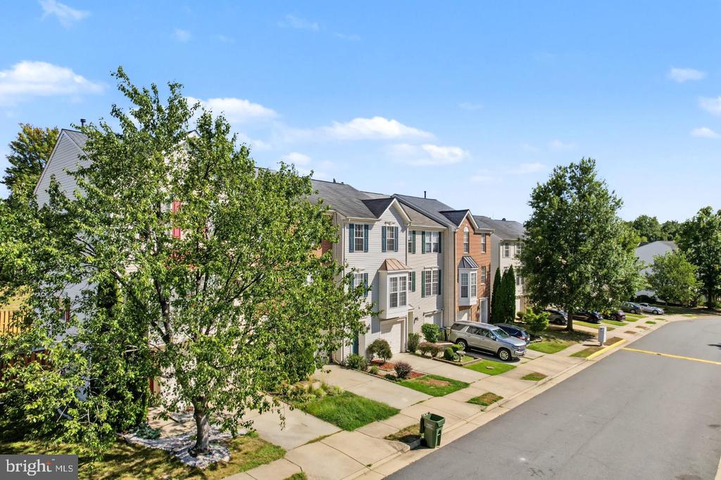 1455 FAWN HOLLOW LANE