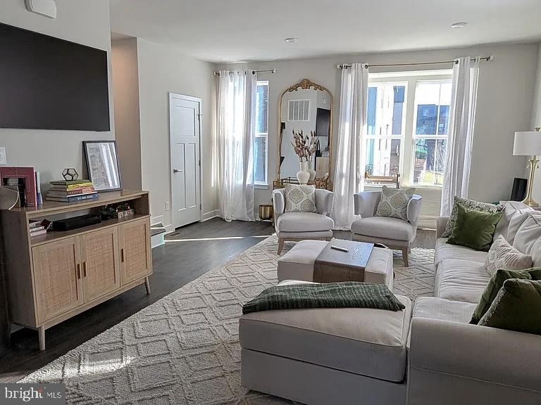 2037 TOBACCO MILL STREET