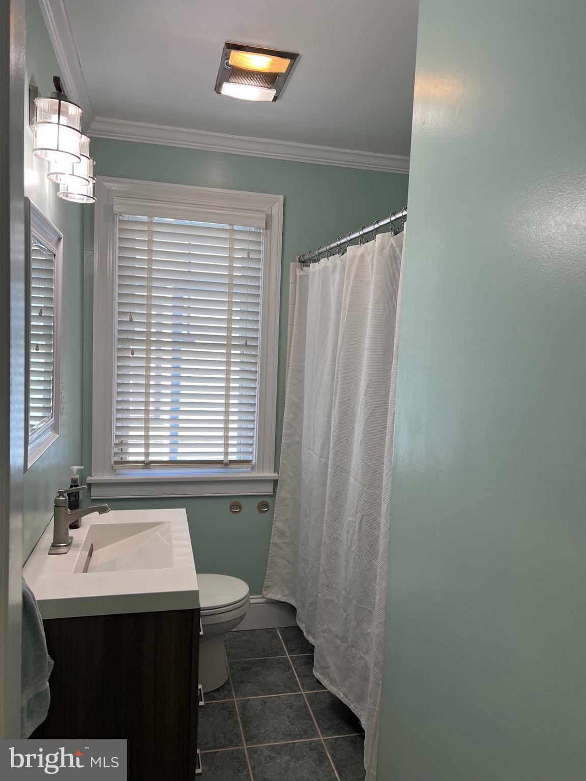 1502 GREYCOURT AVENUE