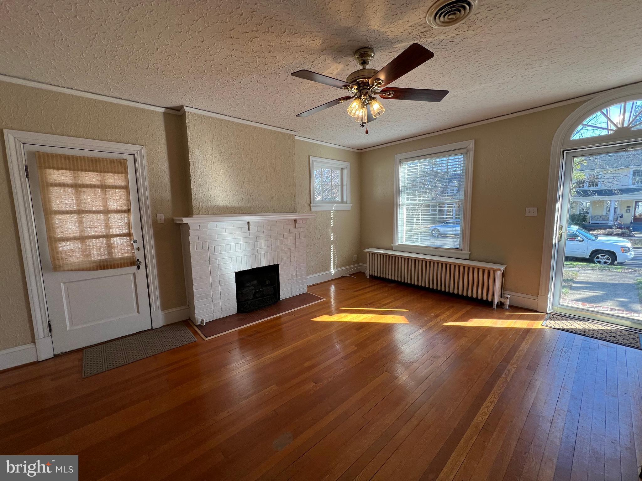 1502 GREYCOURT AVENUE