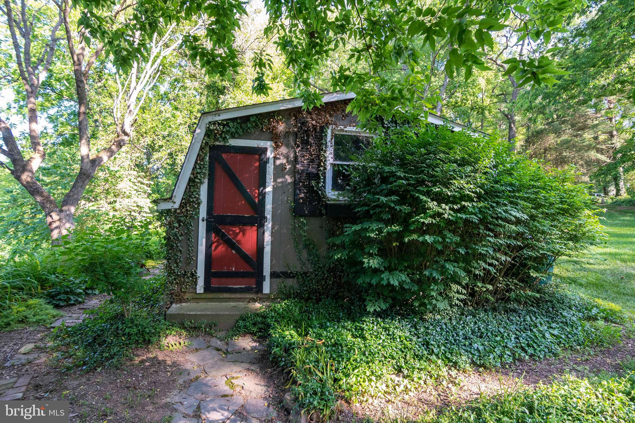 303 Orchard Dr
