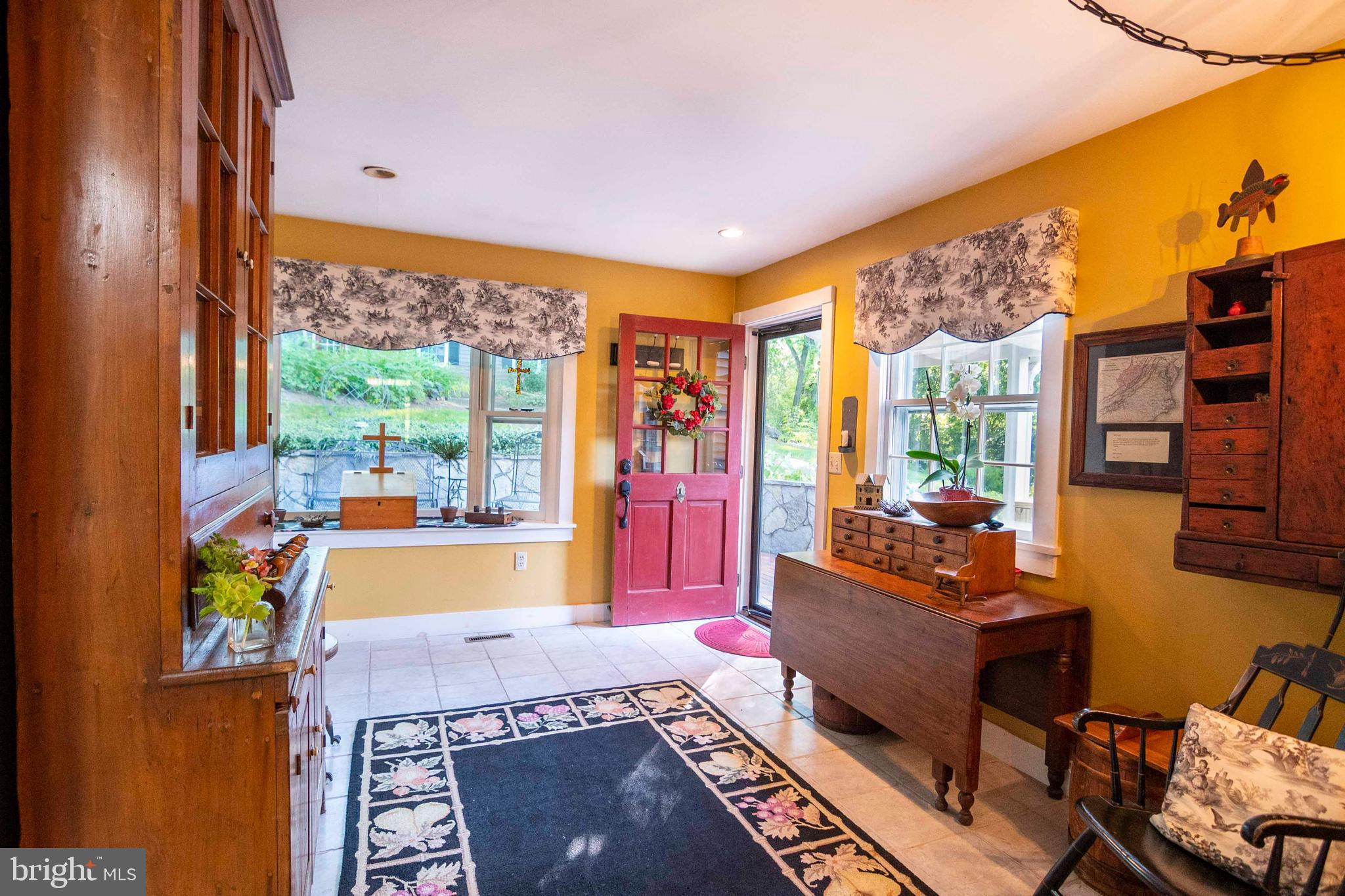 303 Orchard Dr