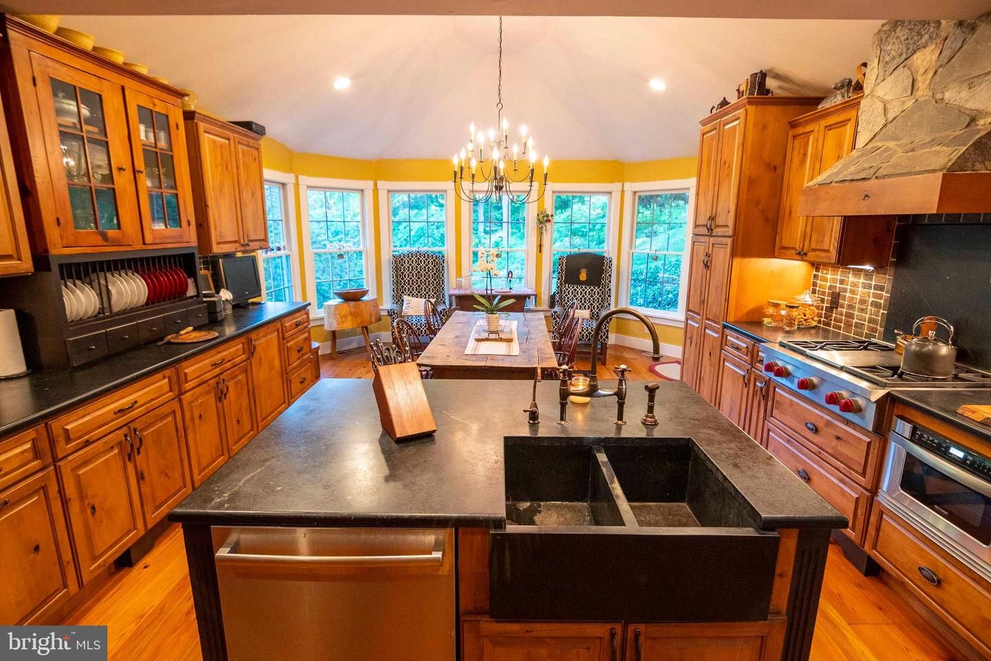 303 Orchard Dr