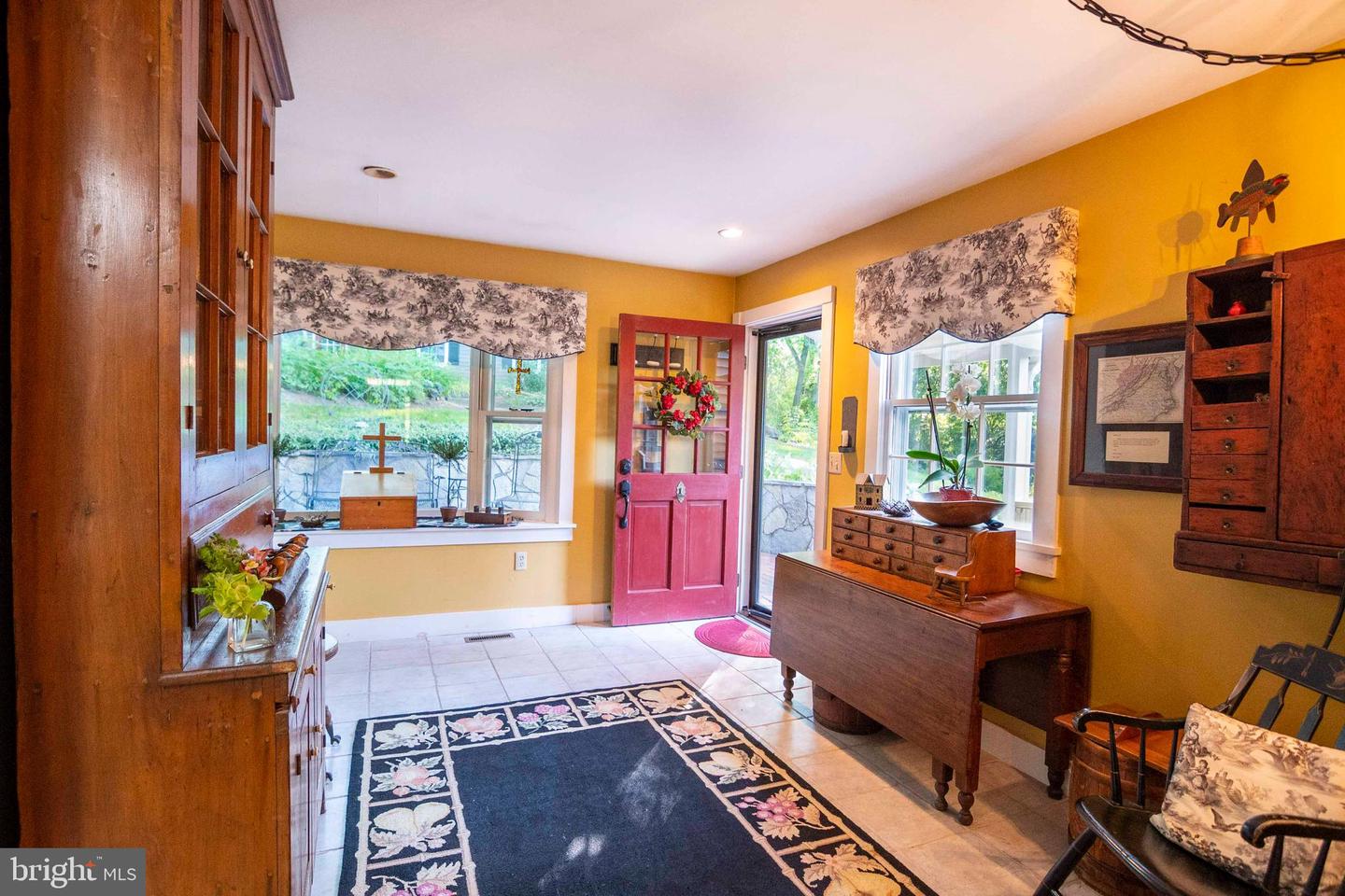 303 Orchard Dr