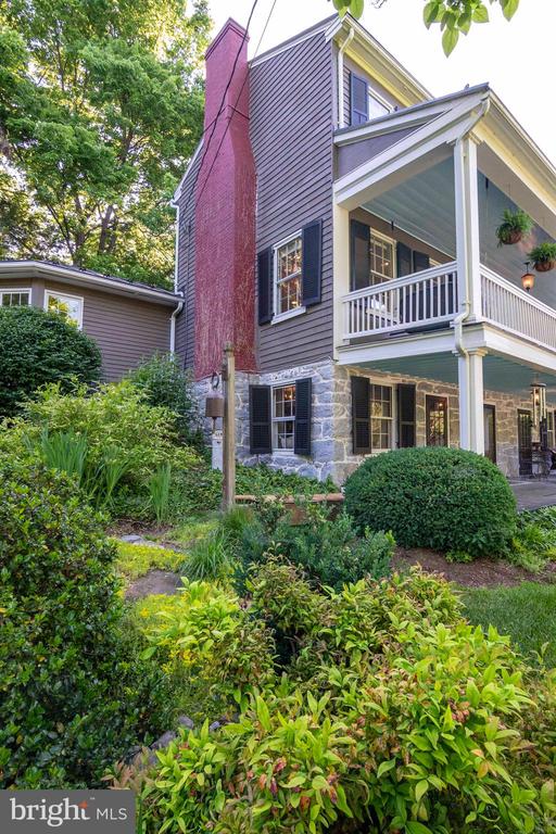 303 Orchard Dr