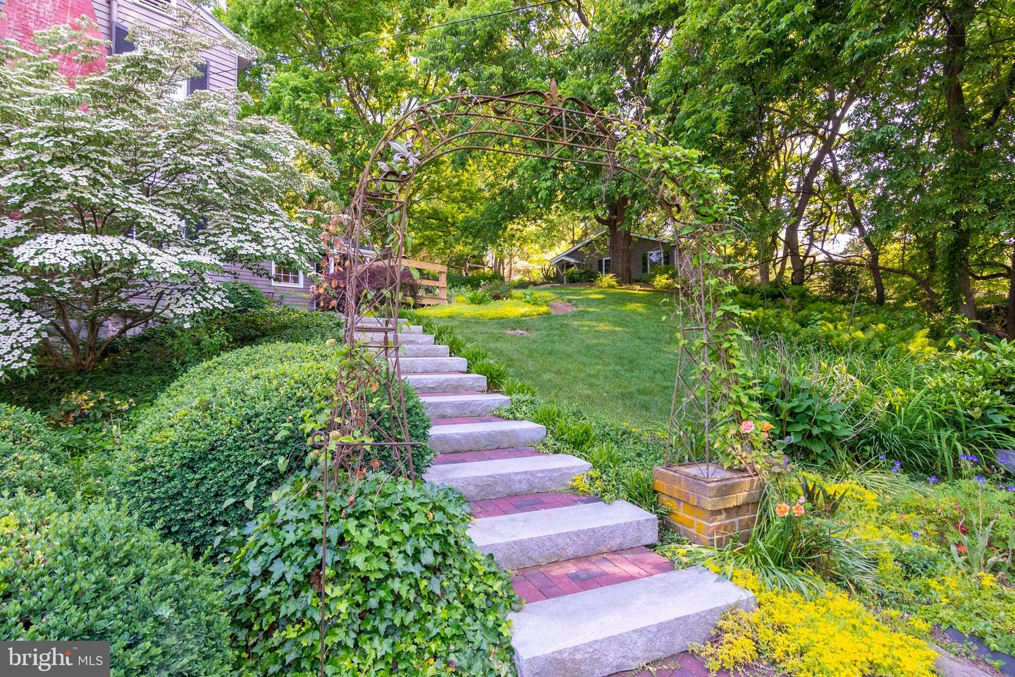 303 Orchard Dr