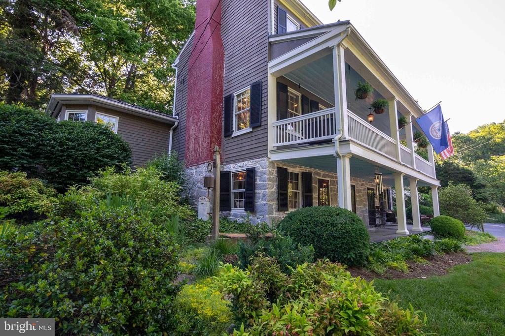 303 Orchard Dr