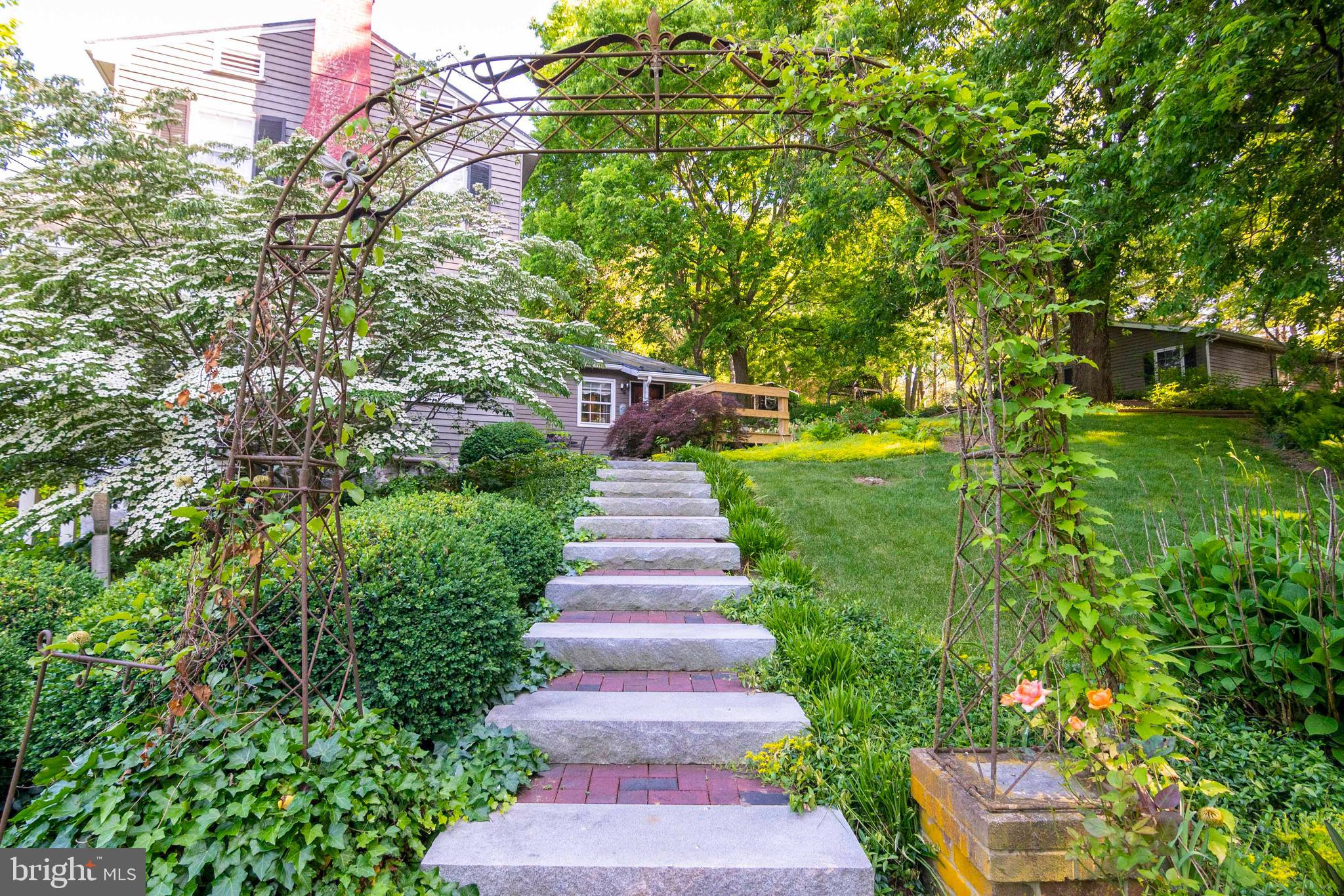 303 Orchard Dr