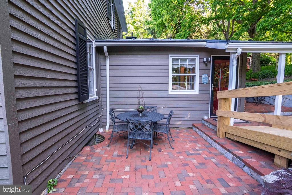 303 Orchard Dr
