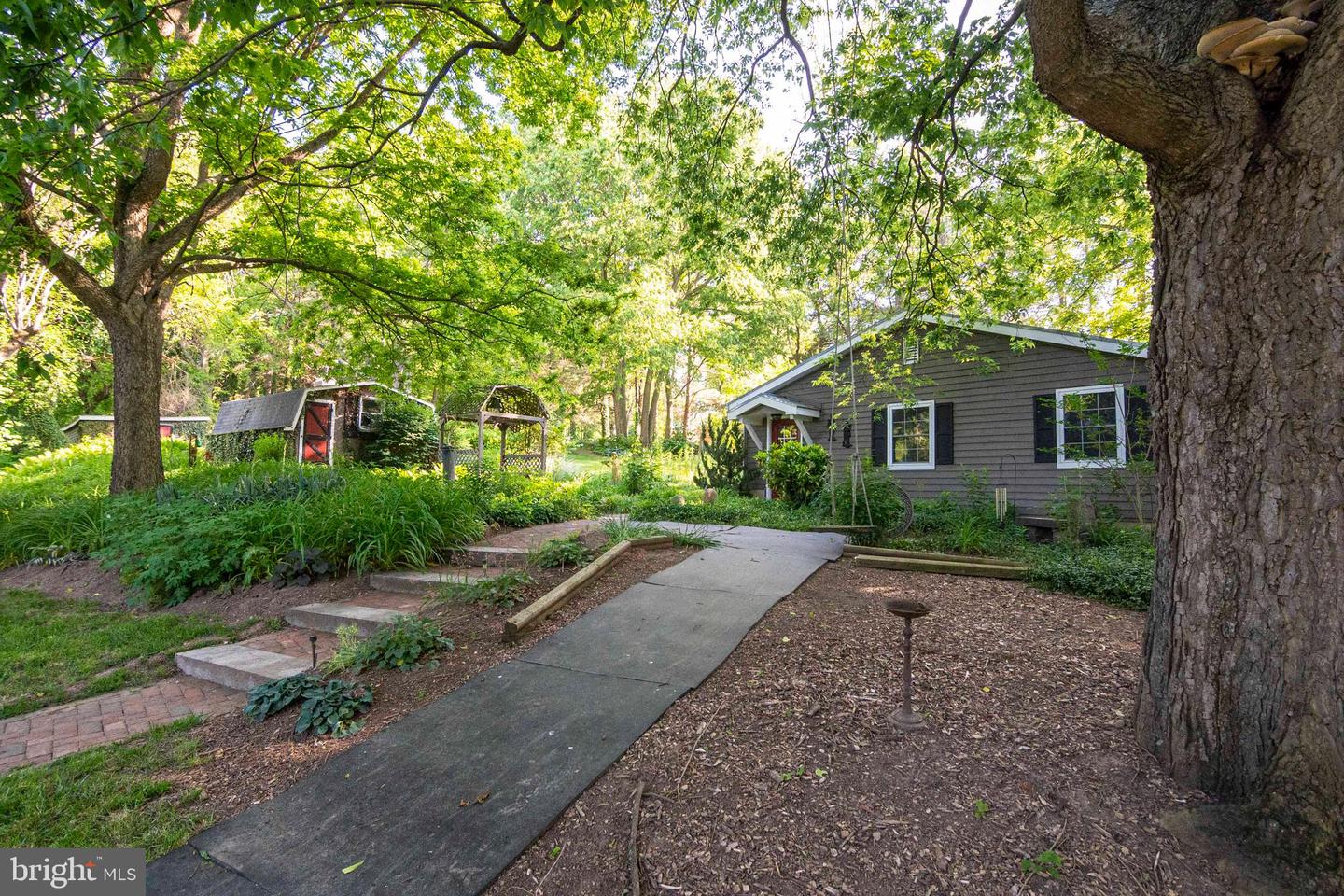 303 Orchard Dr