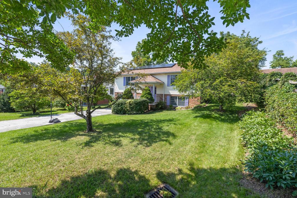 421 DICKERSON LANE