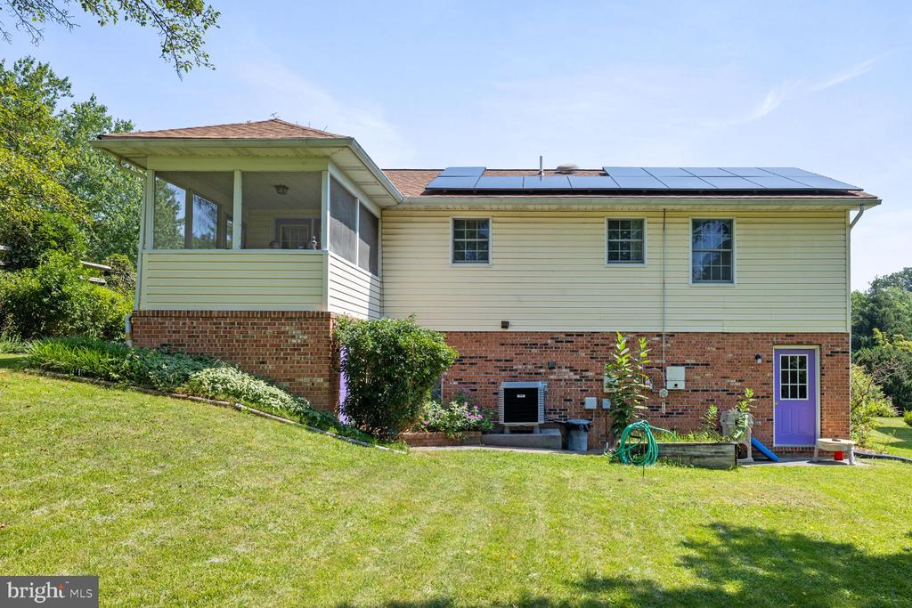 421 DICKERSON LANE