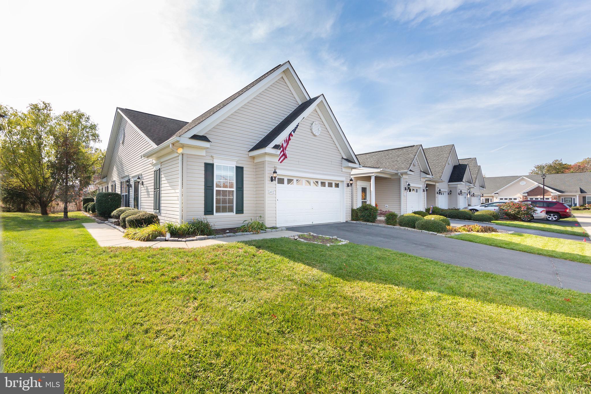 4312 Turriff Ln