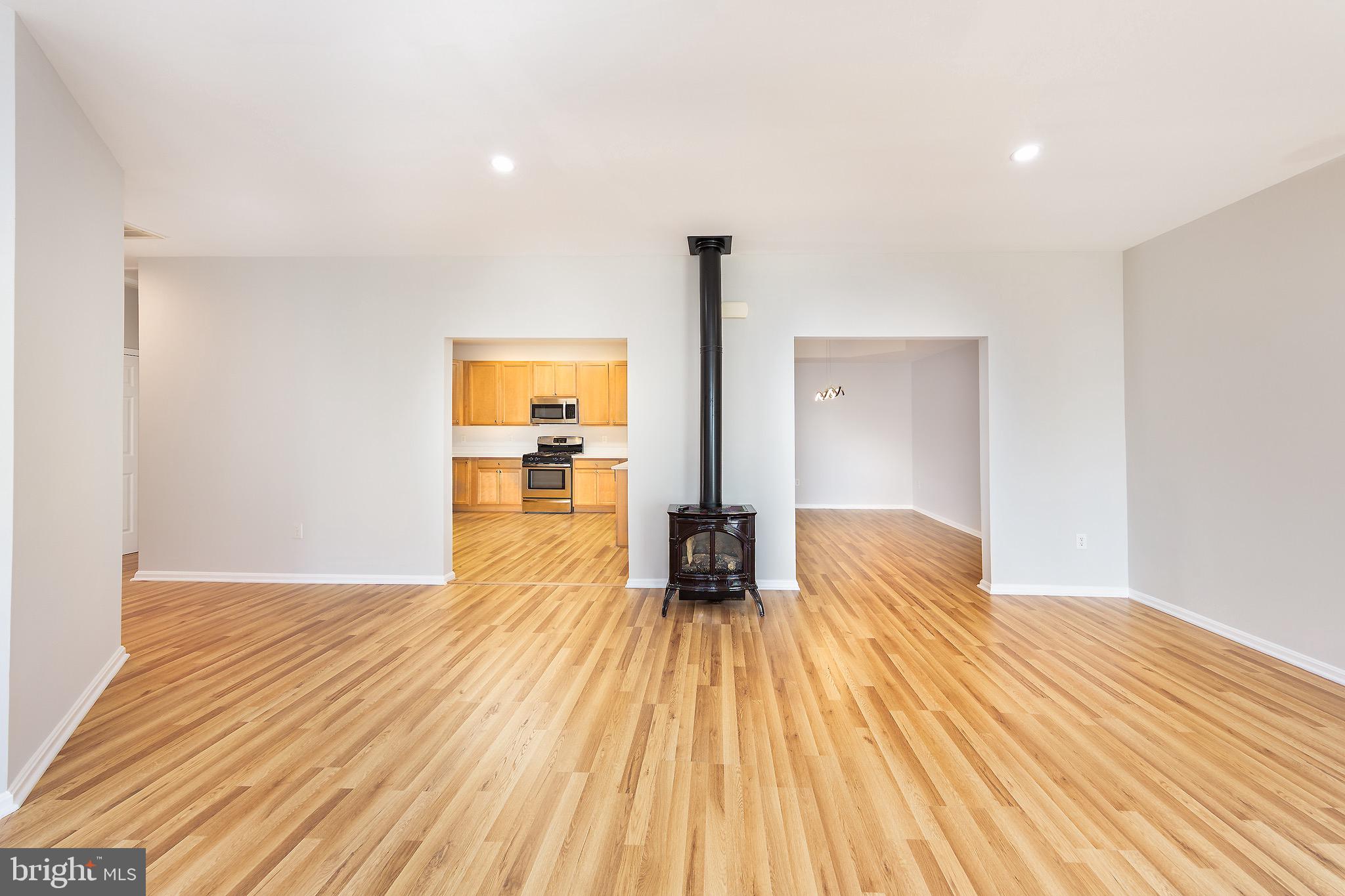 4312 Turriff Ln