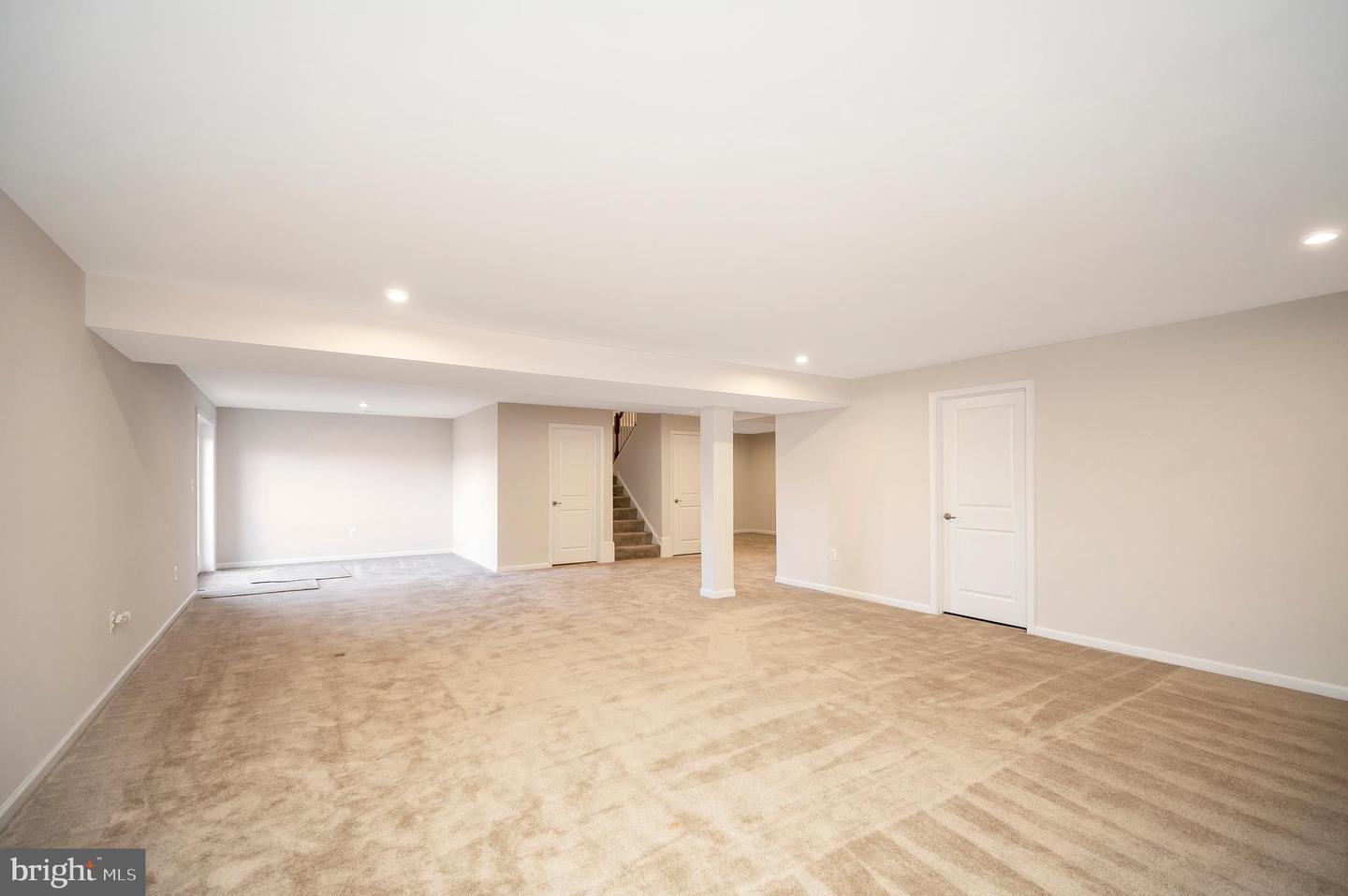 12715 Norwood Dr