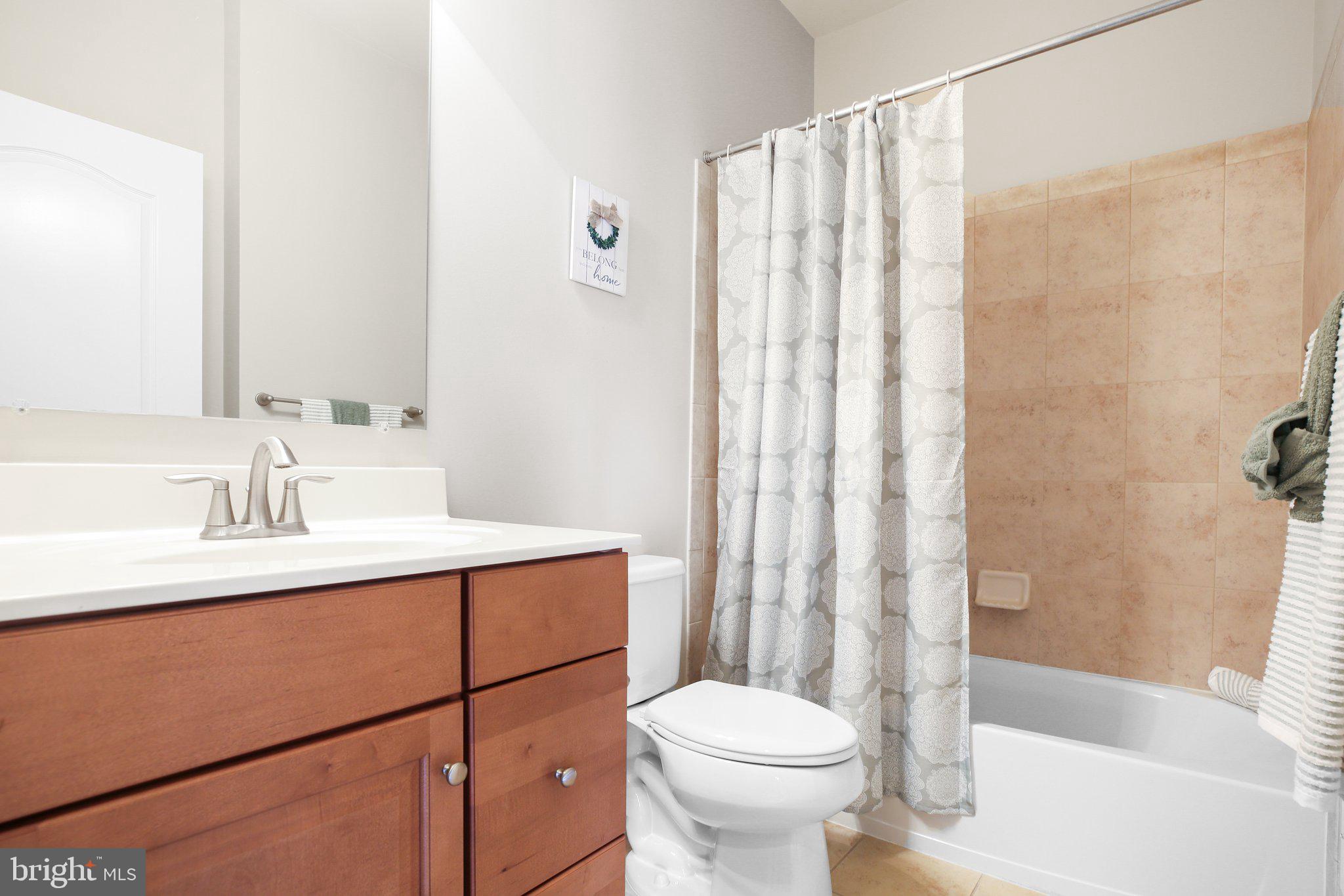 5905 S MILLS MANOR COURT