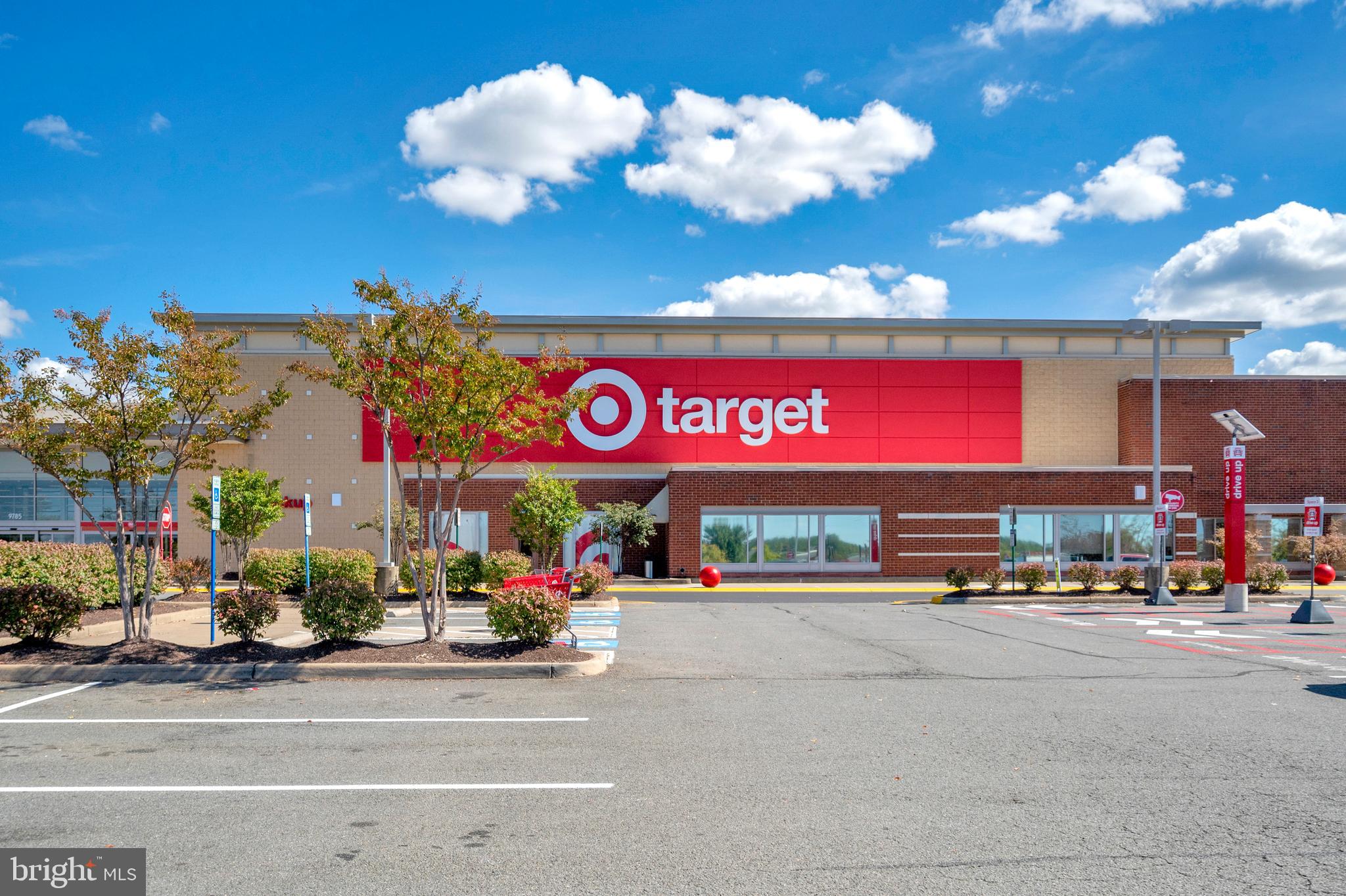 5905 S MILLS MANOR COURT