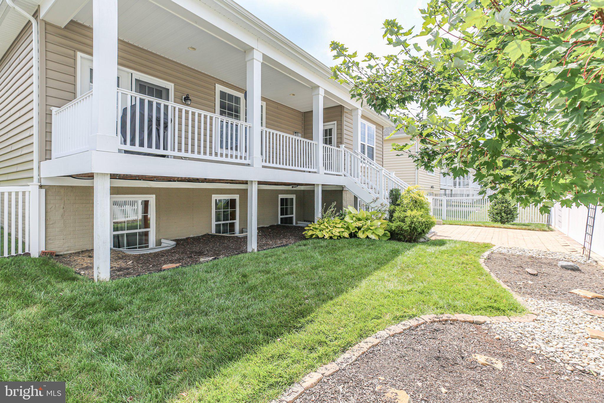 5905 S MILLS MANOR COURT