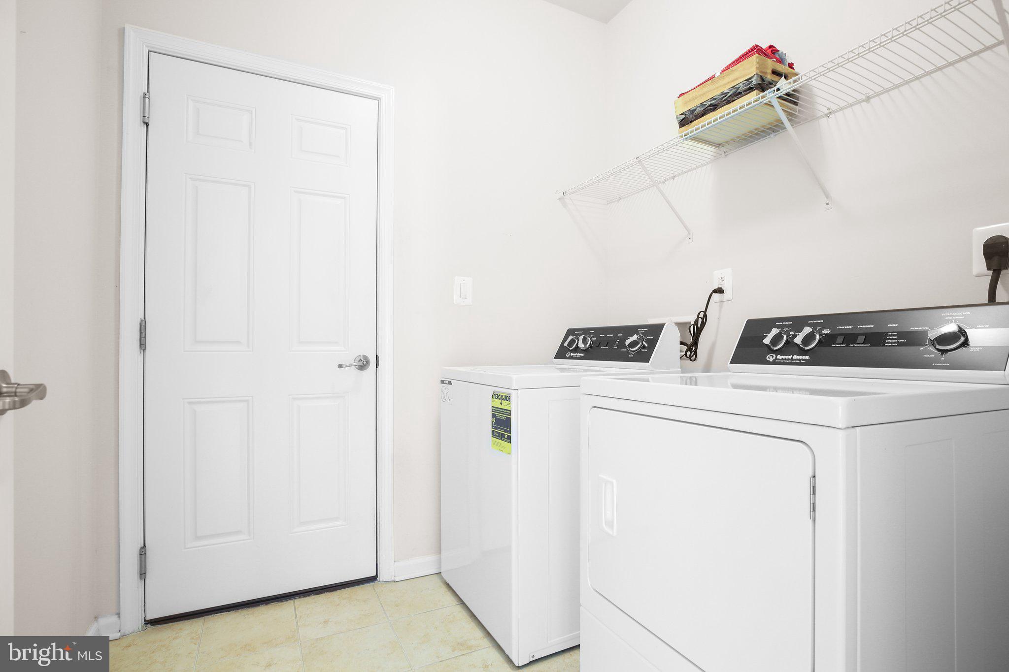 5905 S MILLS MANOR COURT