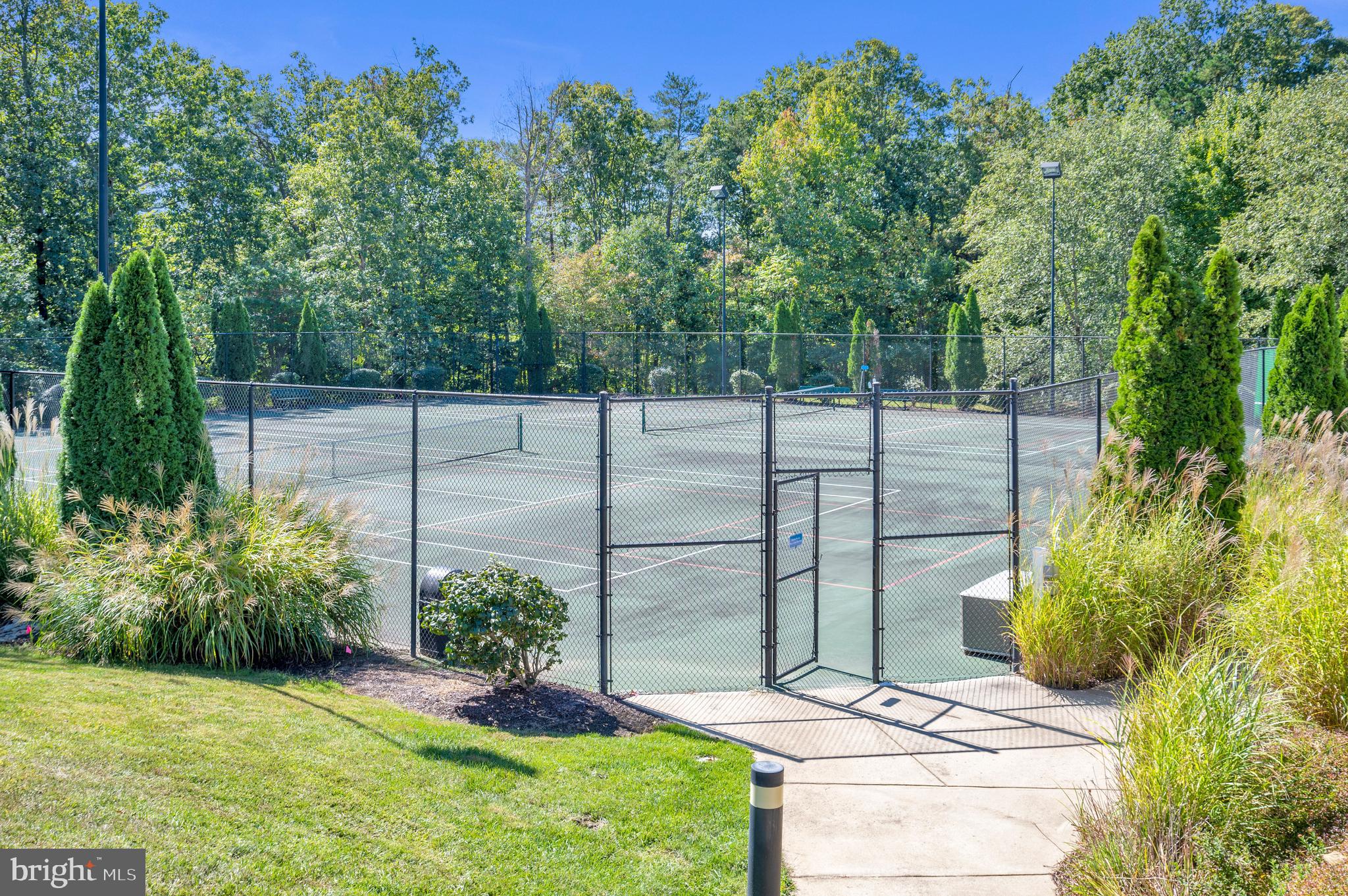 5905 S MILLS MANOR COURT