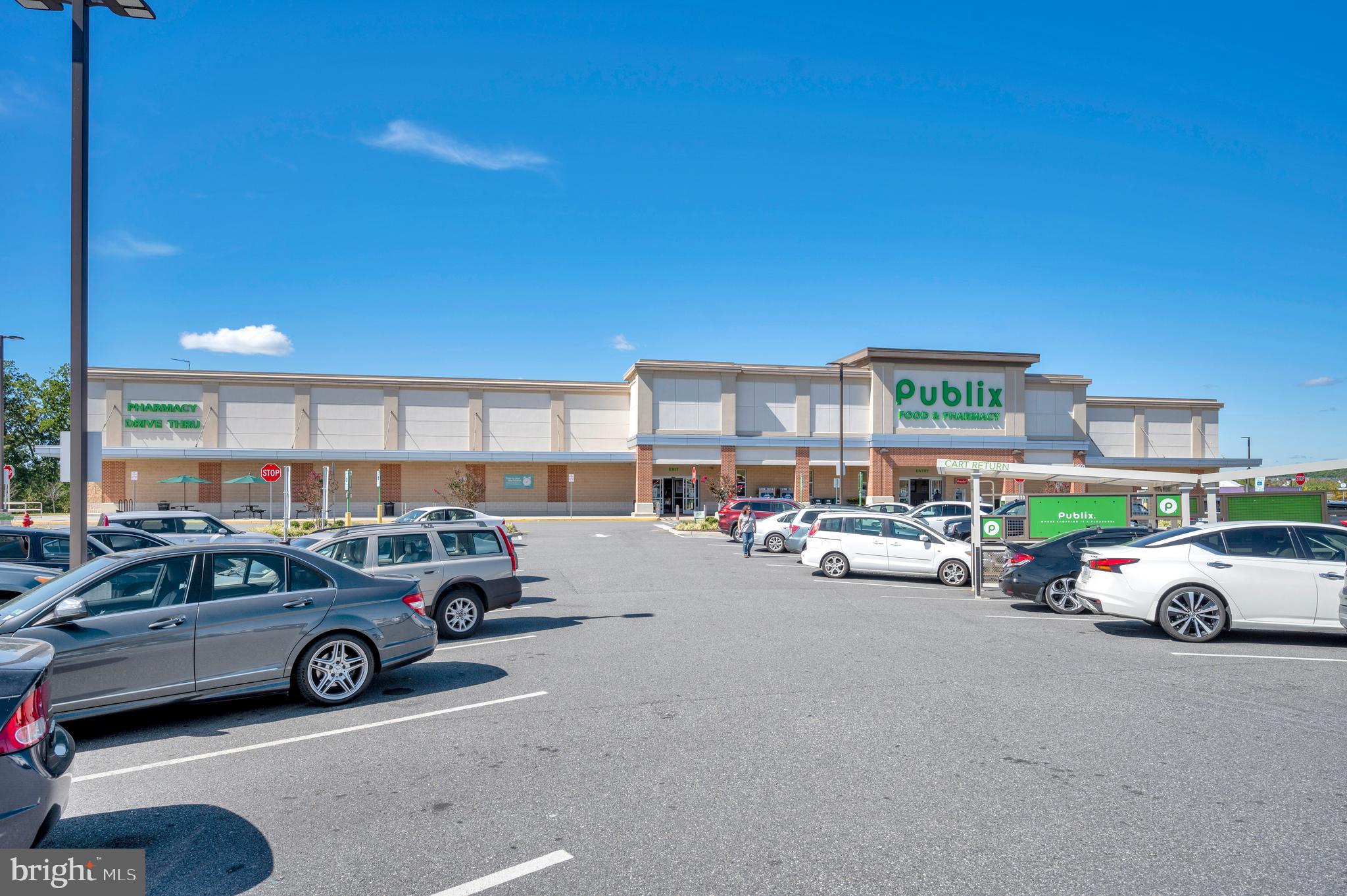 5905 S MILLS MANOR COURT