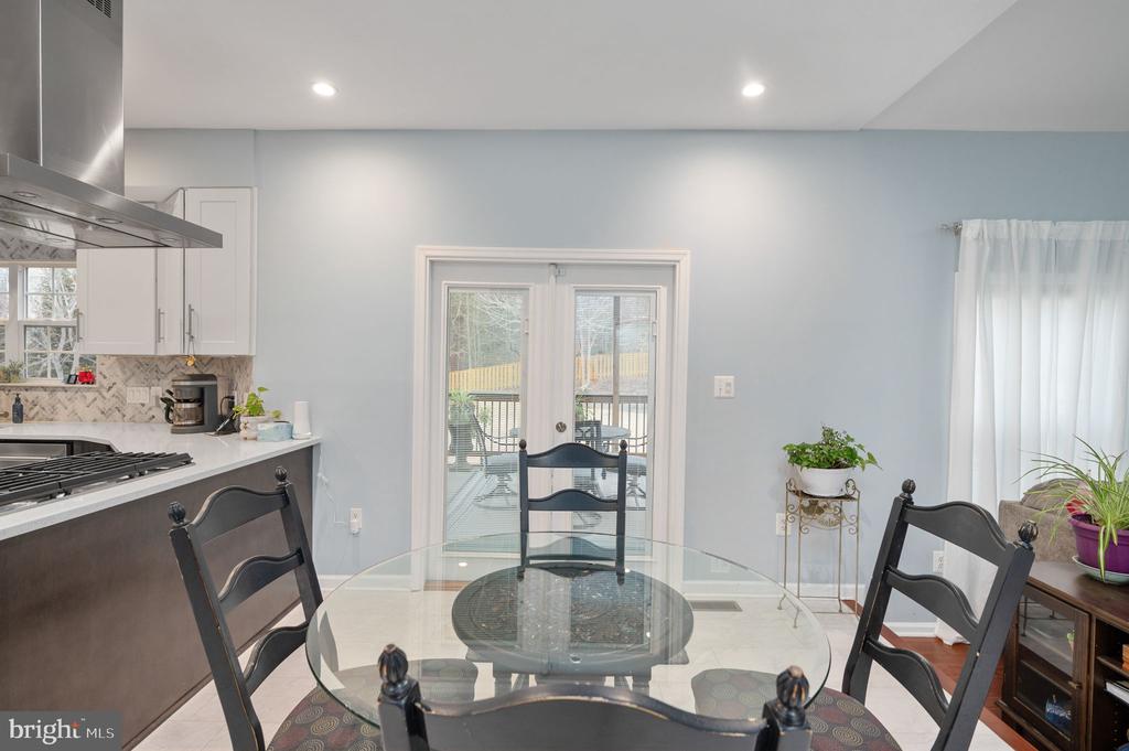 3623 CAROLINA COURT