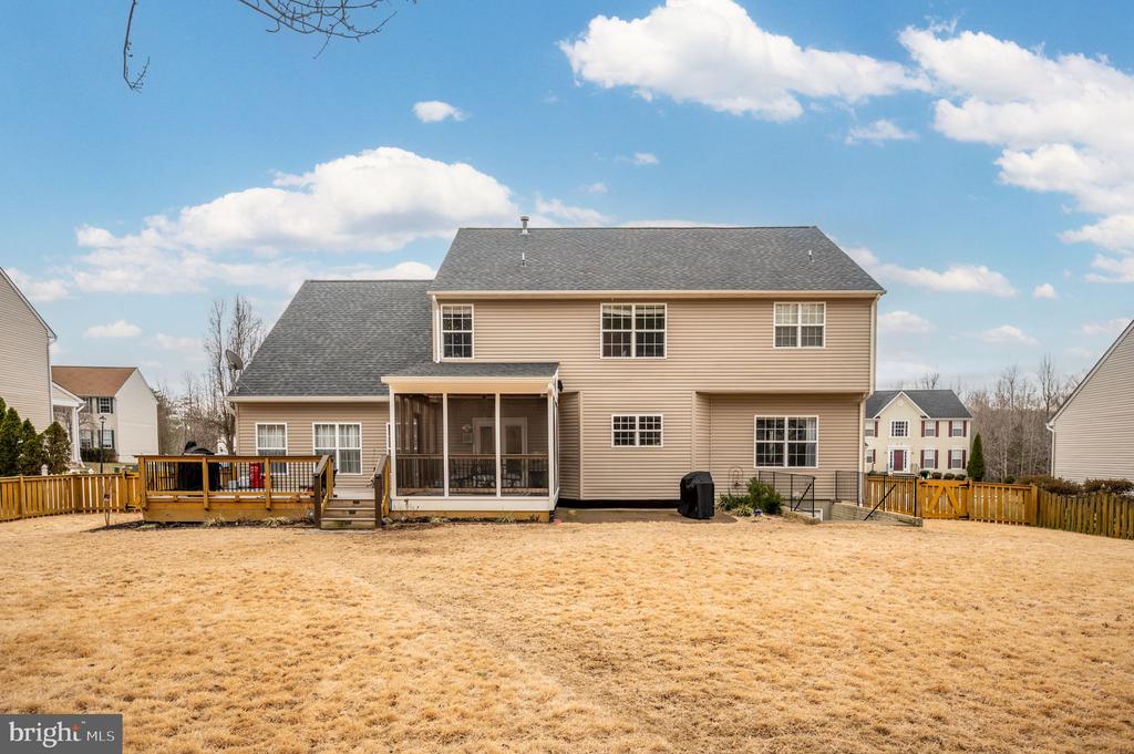 3623 CAROLINA COURT