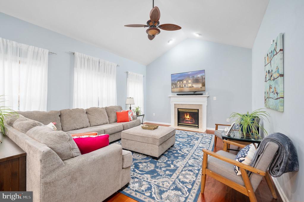 3623 CAROLINA COURT