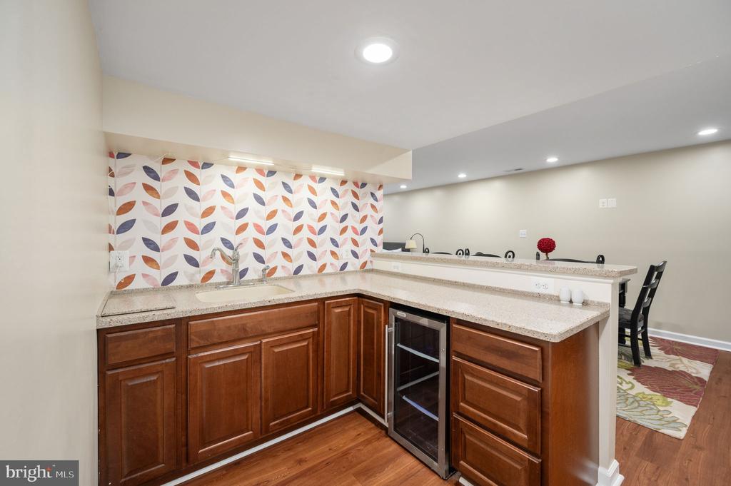 3623 CAROLINA COURT