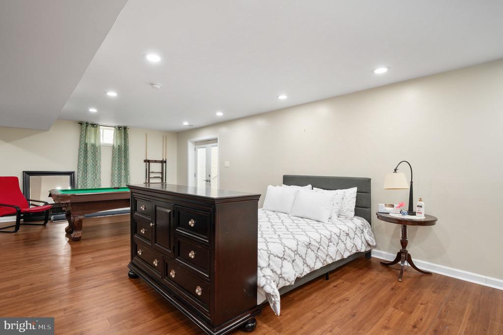 3623 CAROLINA COURT