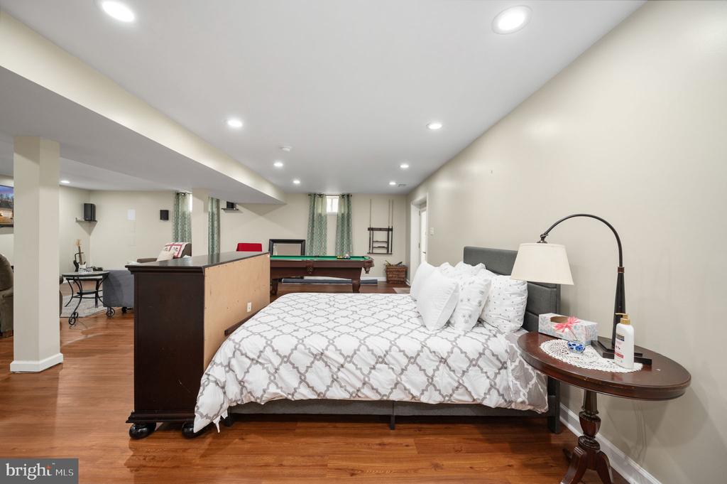 3623 CAROLINA COURT