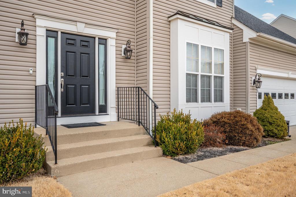 3623 CAROLINA COURT