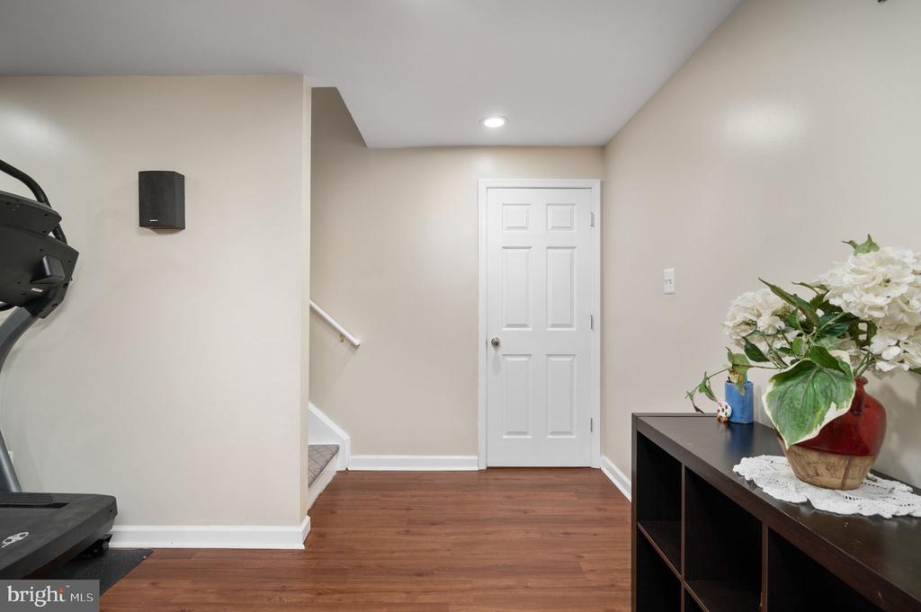 3623 CAROLINA COURT