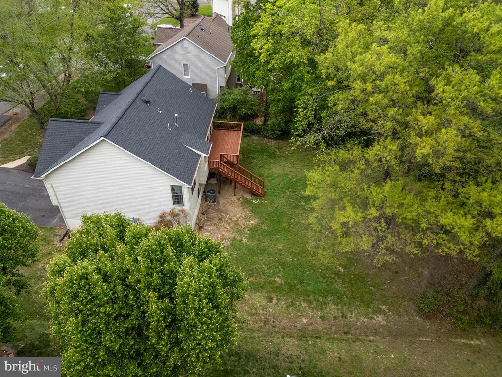 9805 KENMORE COURT