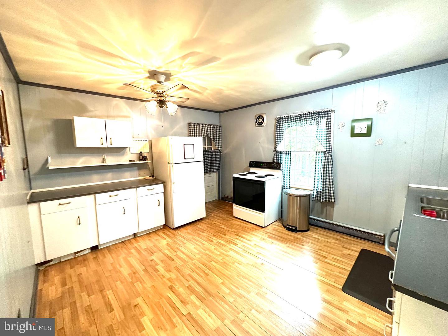 2493 Mountain View Rd