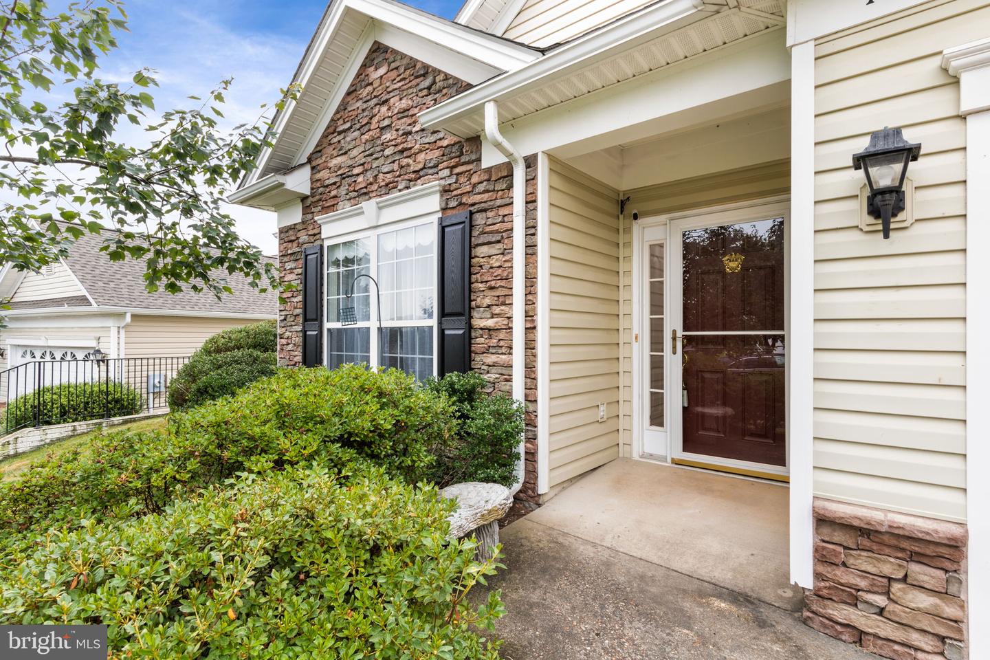 18 Castlewood Dr