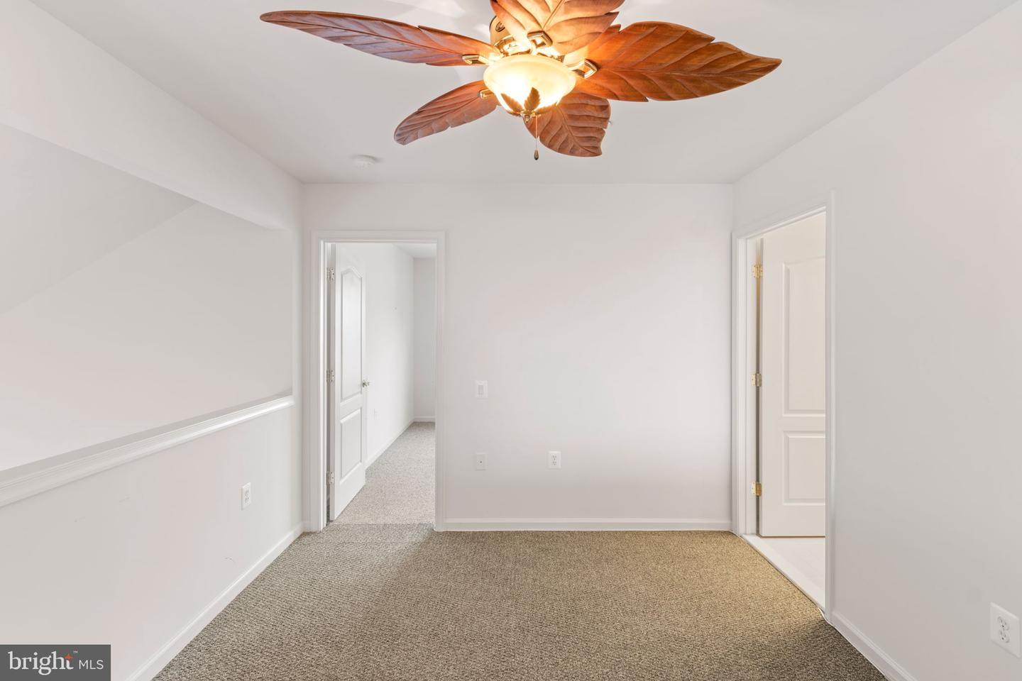 18 Castlewood Dr