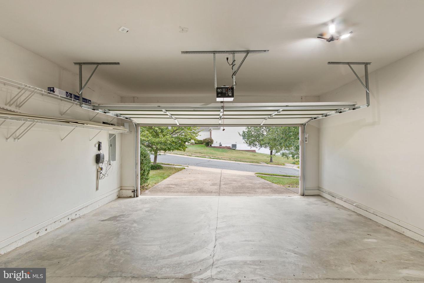 18 Castlewood Dr