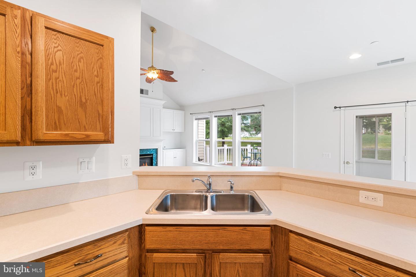 18 Castlewood Dr