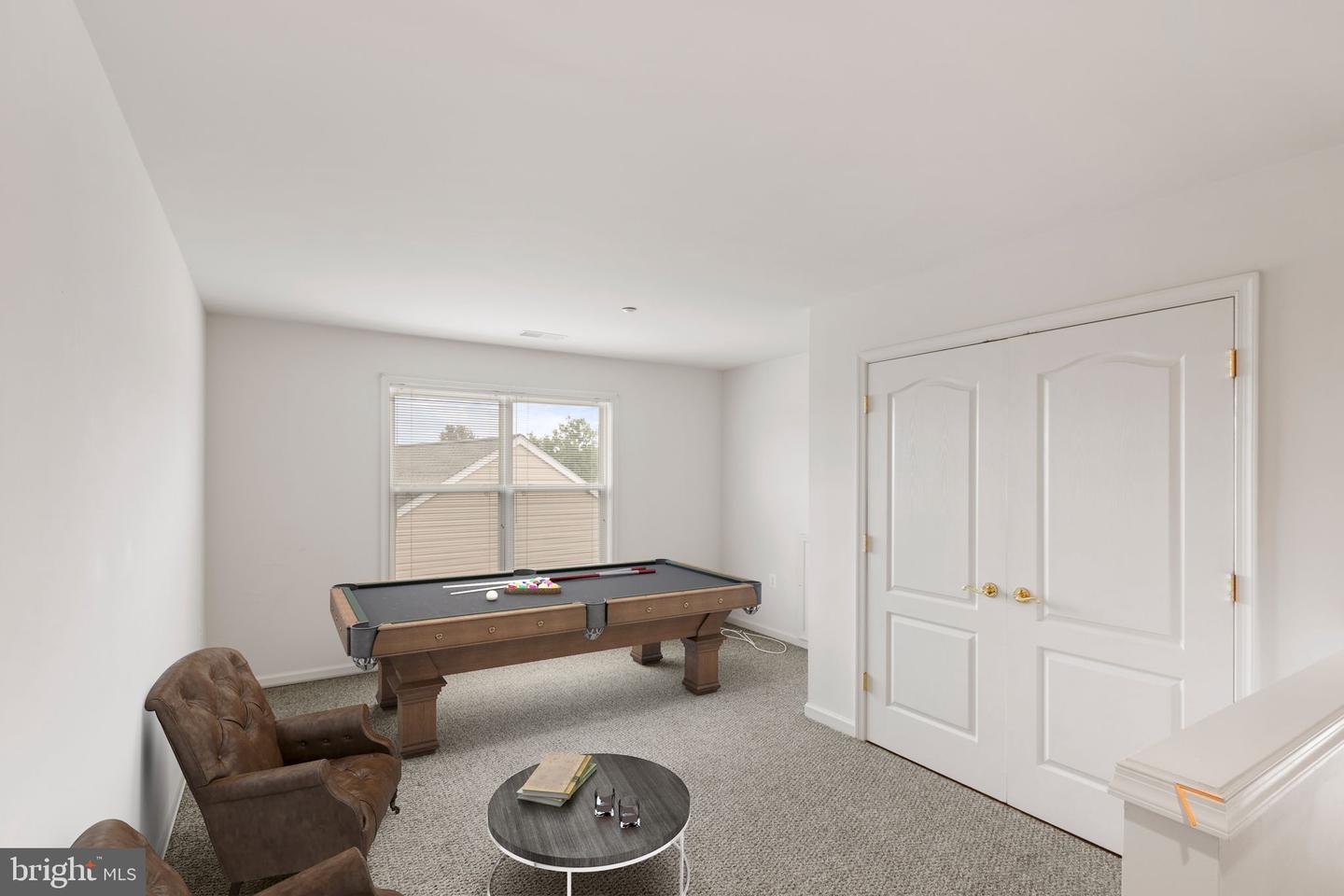 18 Castlewood Dr