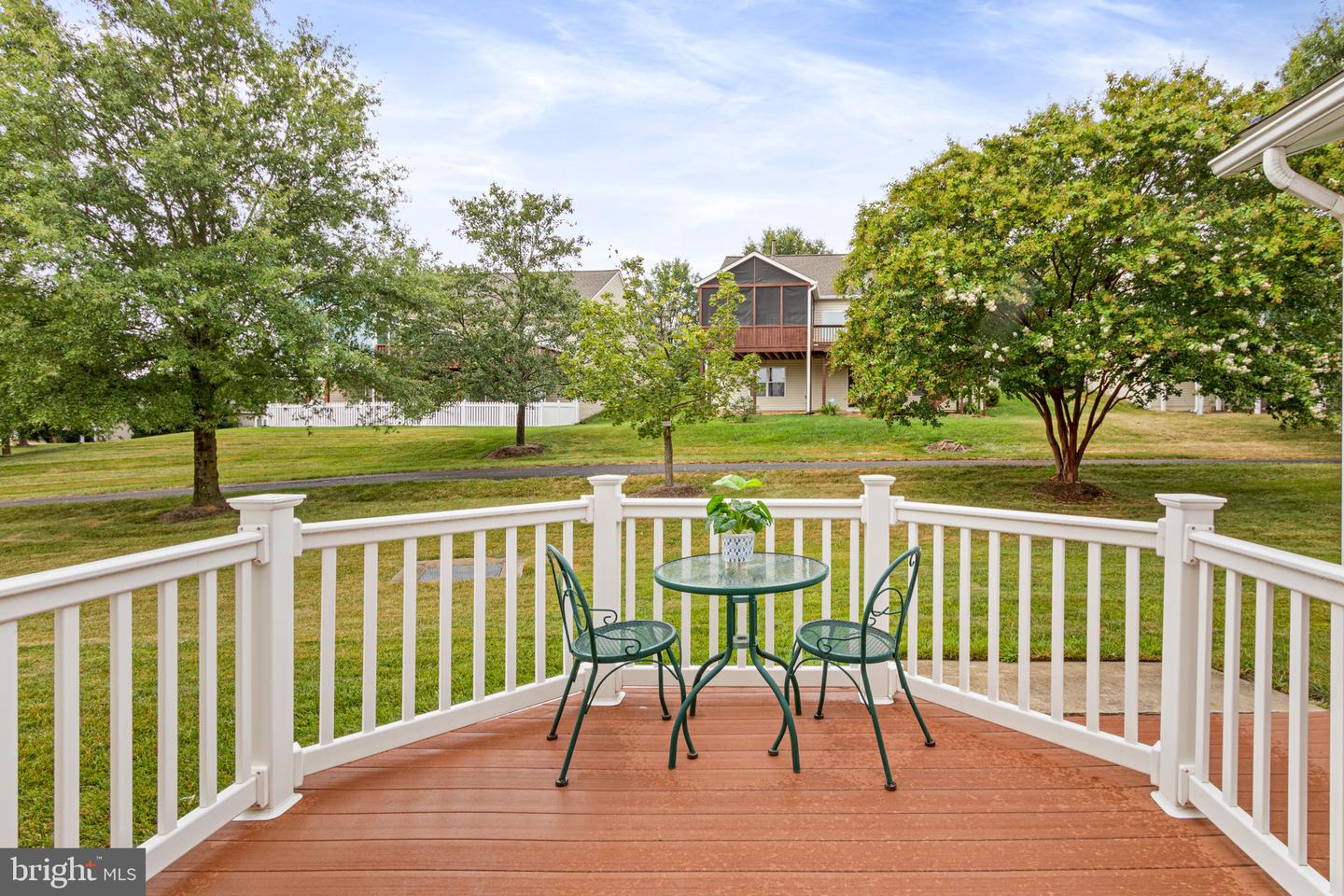 18 Castlewood Dr