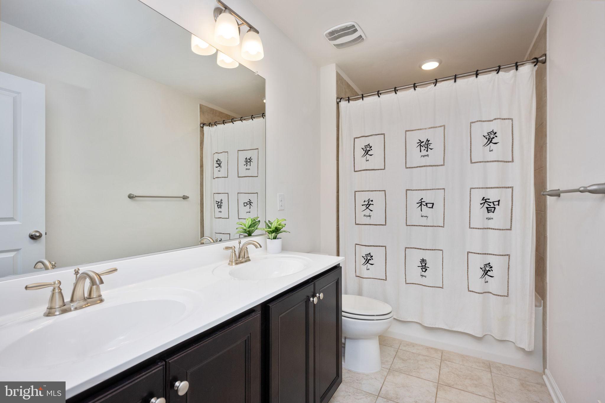 106 Old Oaks Ct