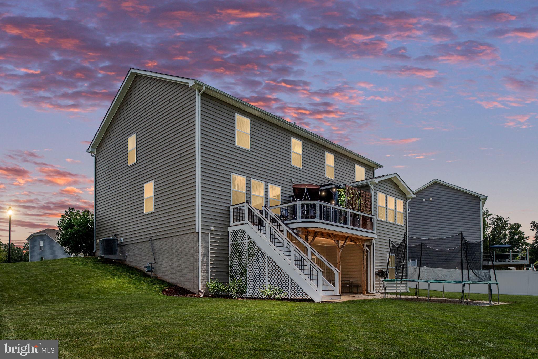 106 Old Oaks Ct