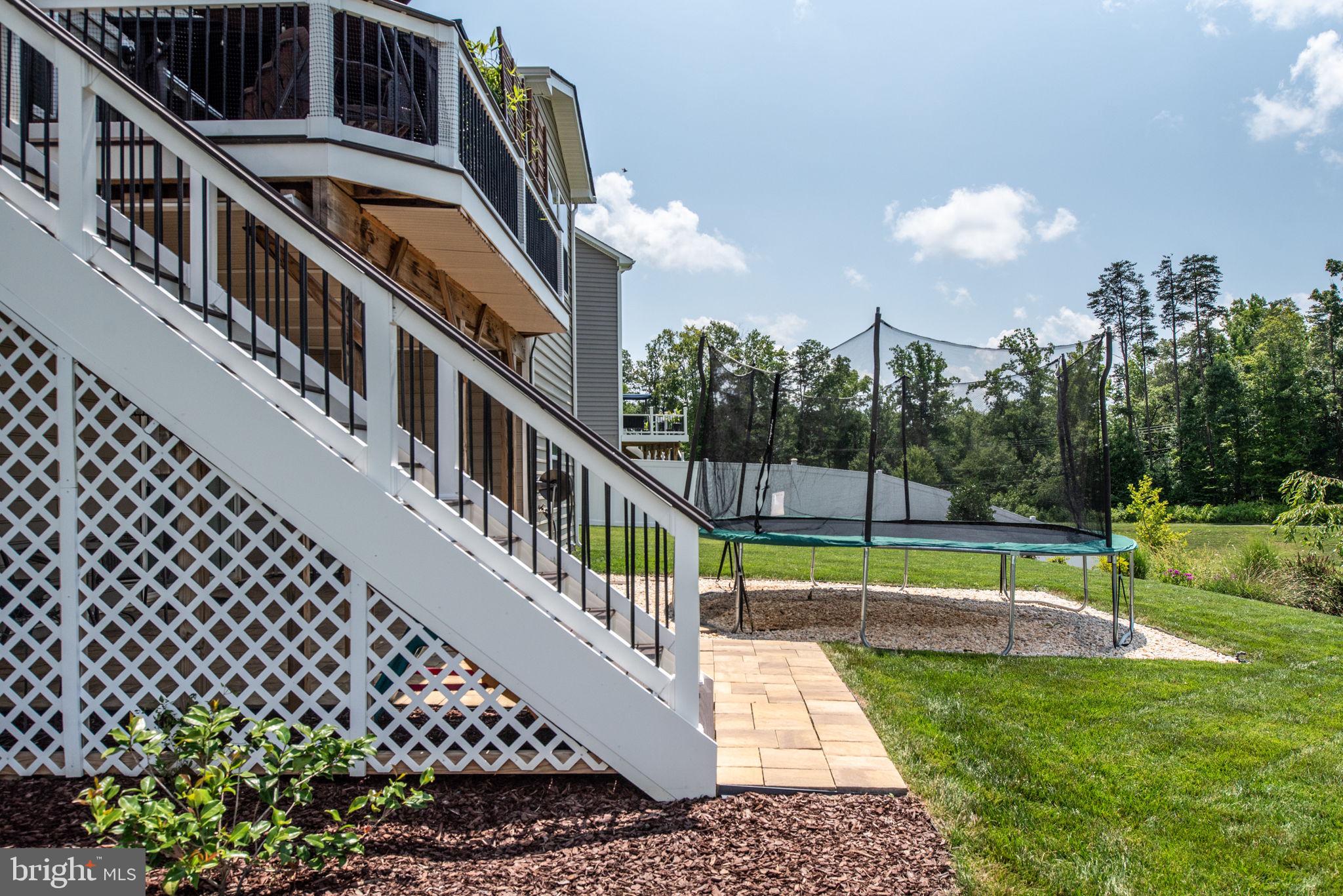 106 Old Oaks Ct