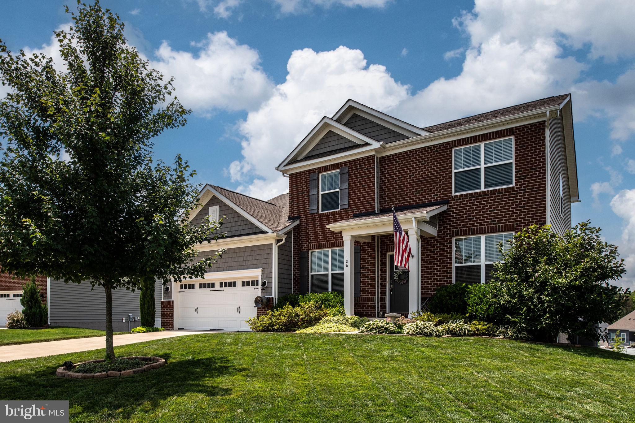 106 Old Oaks Ct