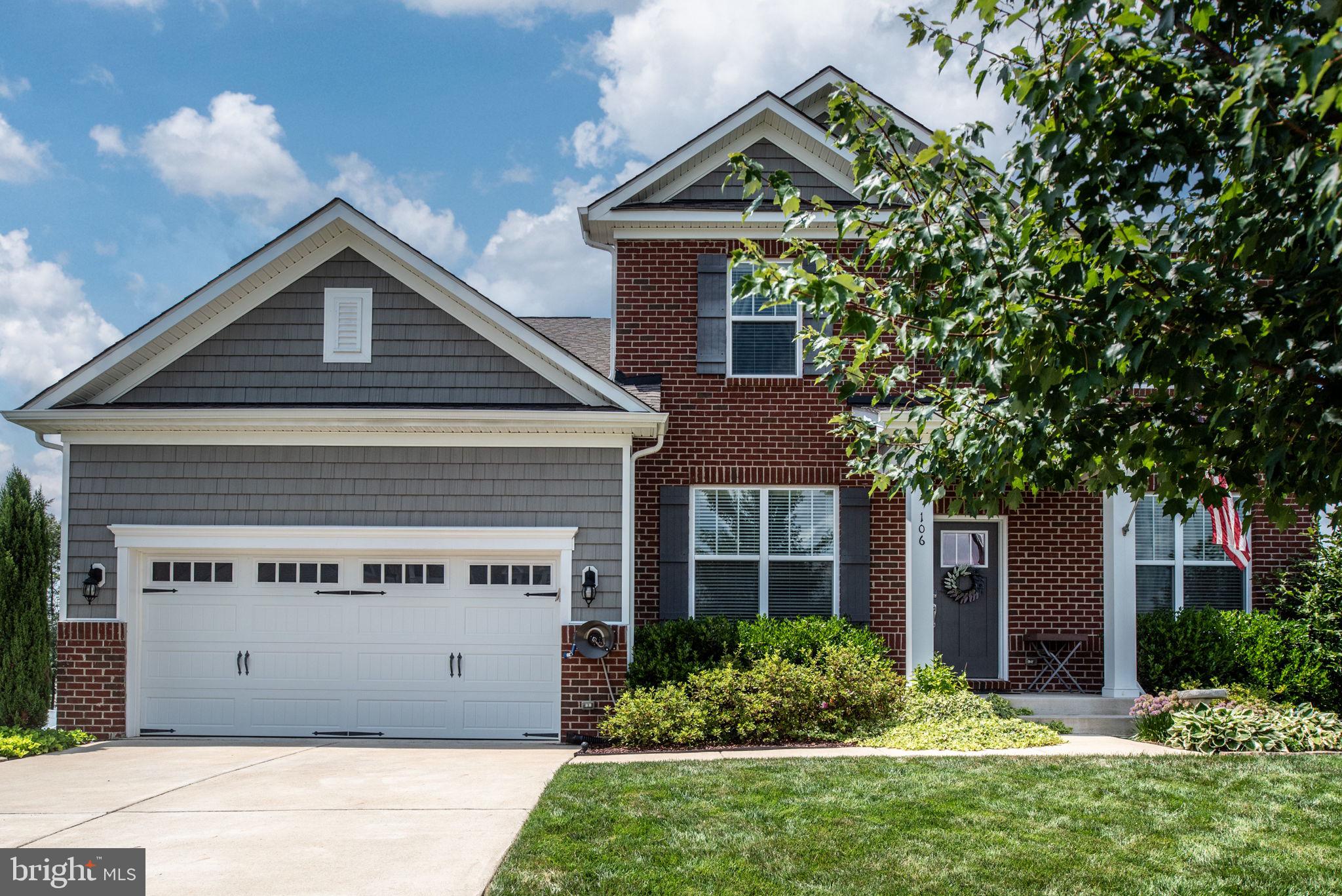 106 Old Oaks Ct