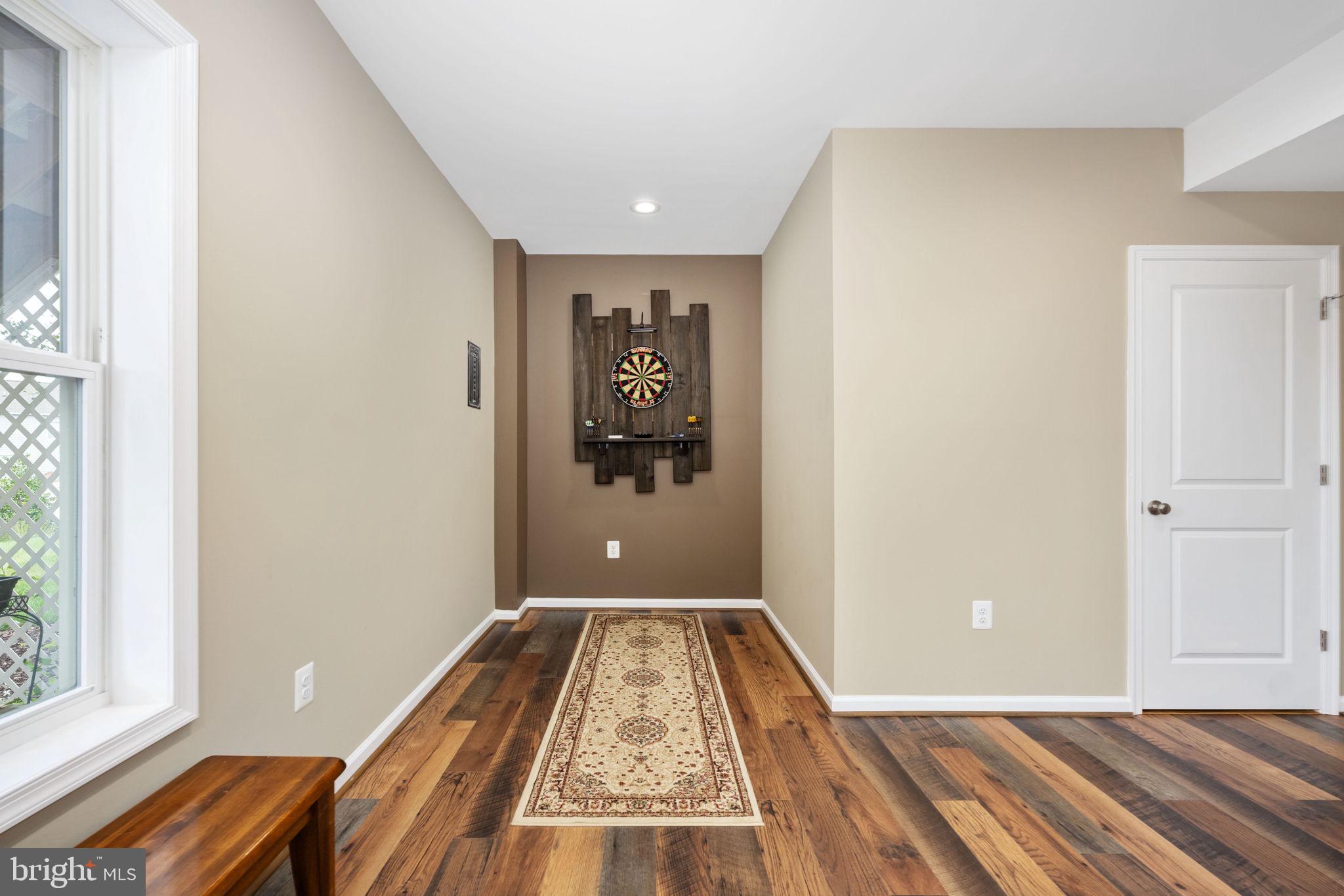 106 Old Oaks Ct