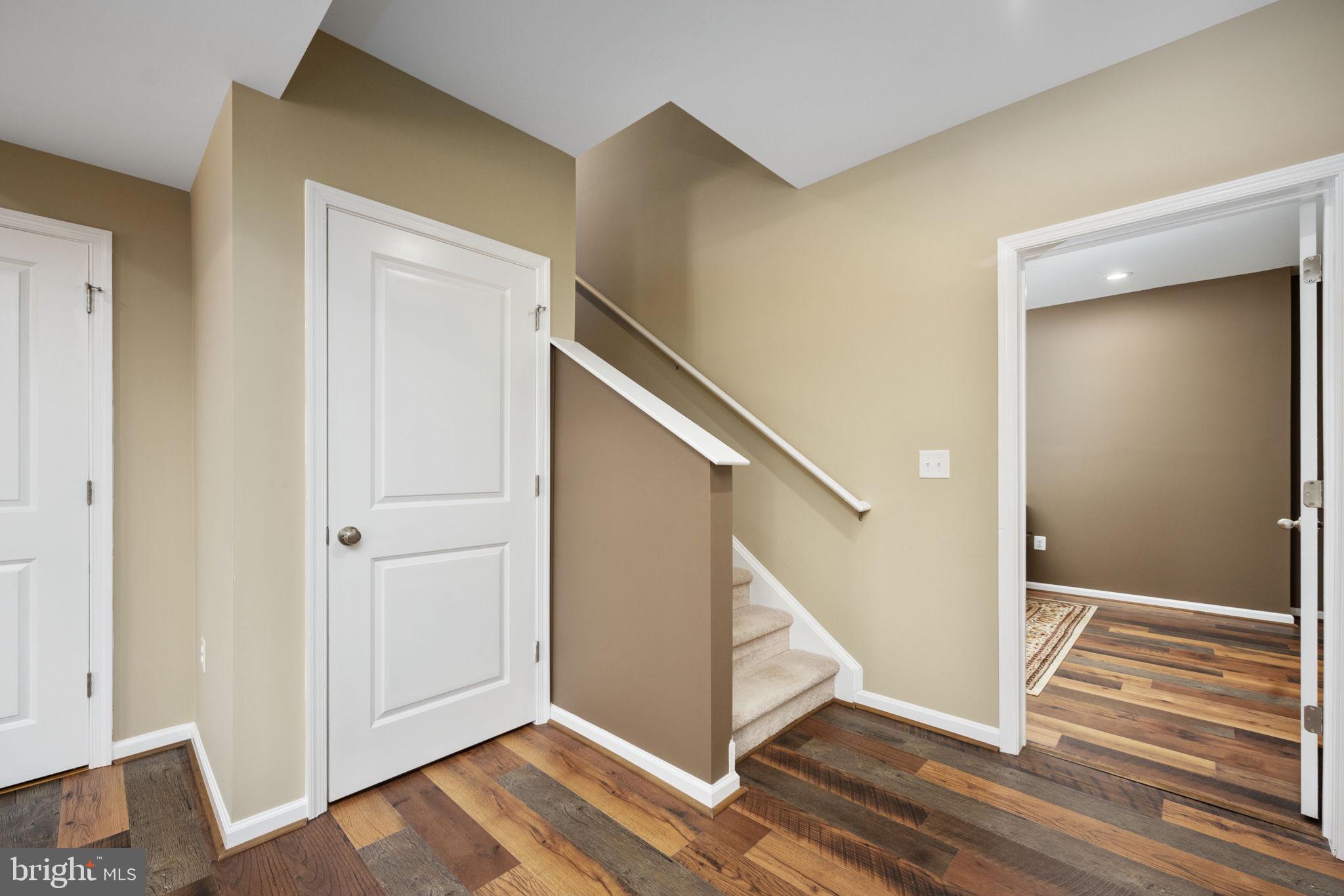 106 Old Oaks Ct