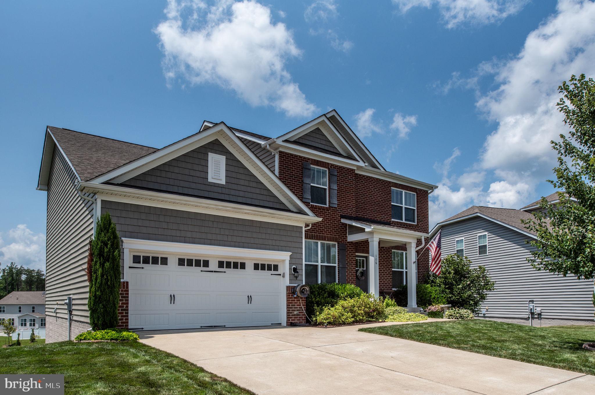 106 Old Oaks Ct