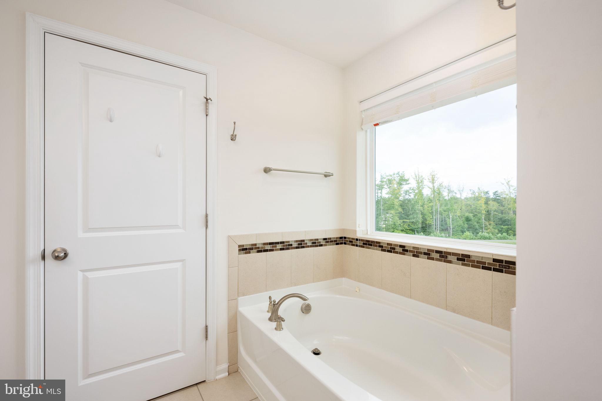 106 Old Oaks Ct